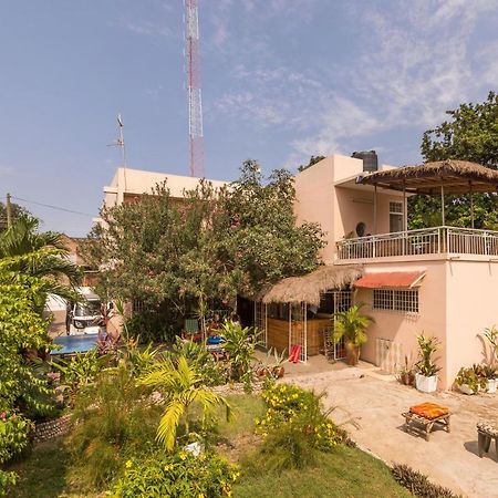 Agoo Hostel (Adults Only) Accra Eksteriør bilde