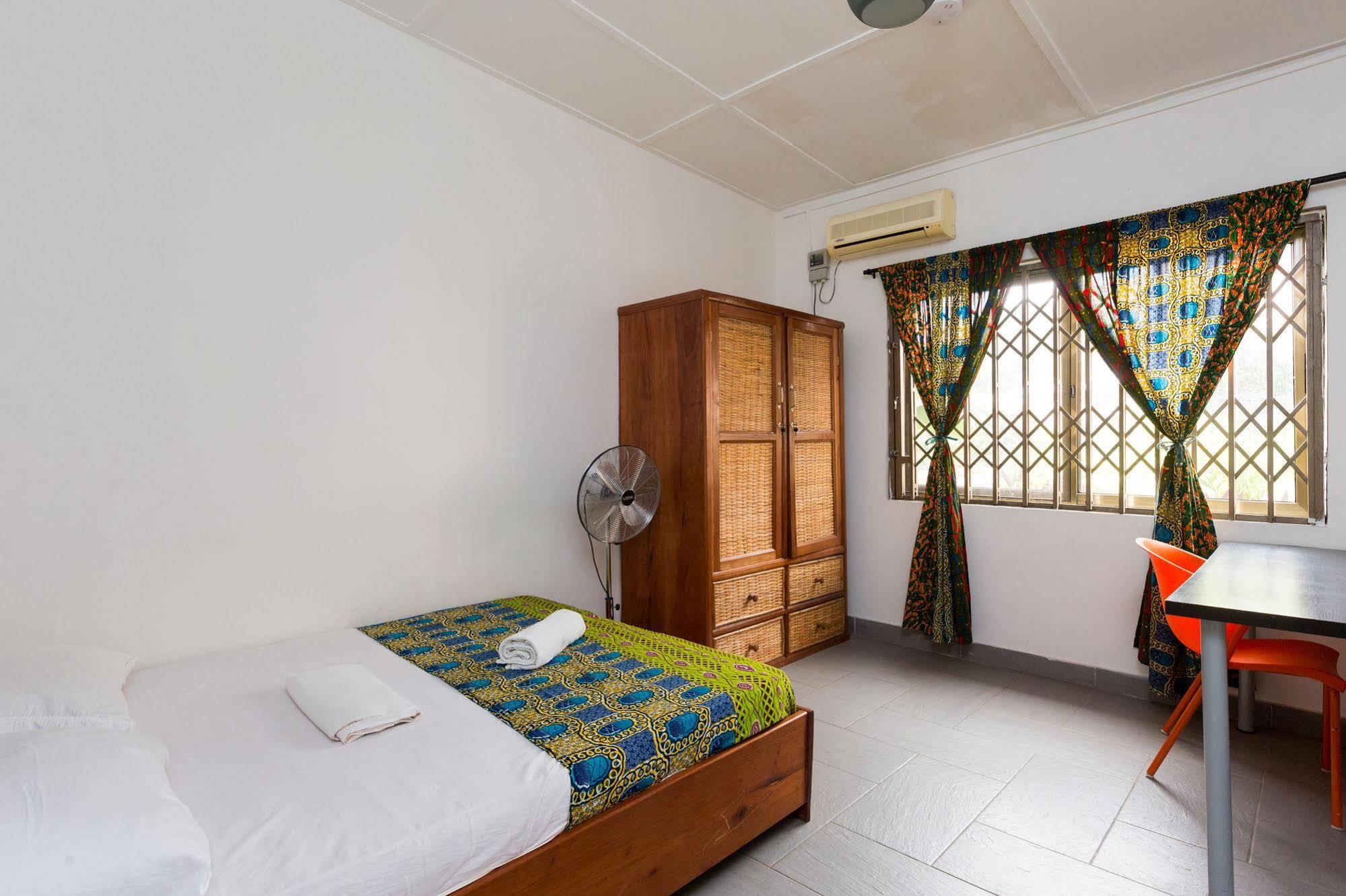 Agoo Hostel (Adults Only) Accra Eksteriør bilde