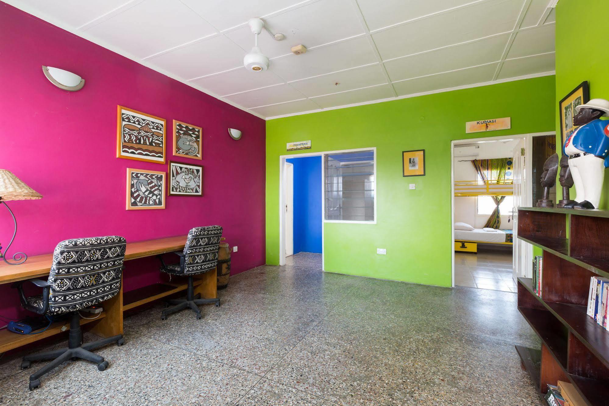 Agoo Hostel (Adults Only) Accra Eksteriør bilde