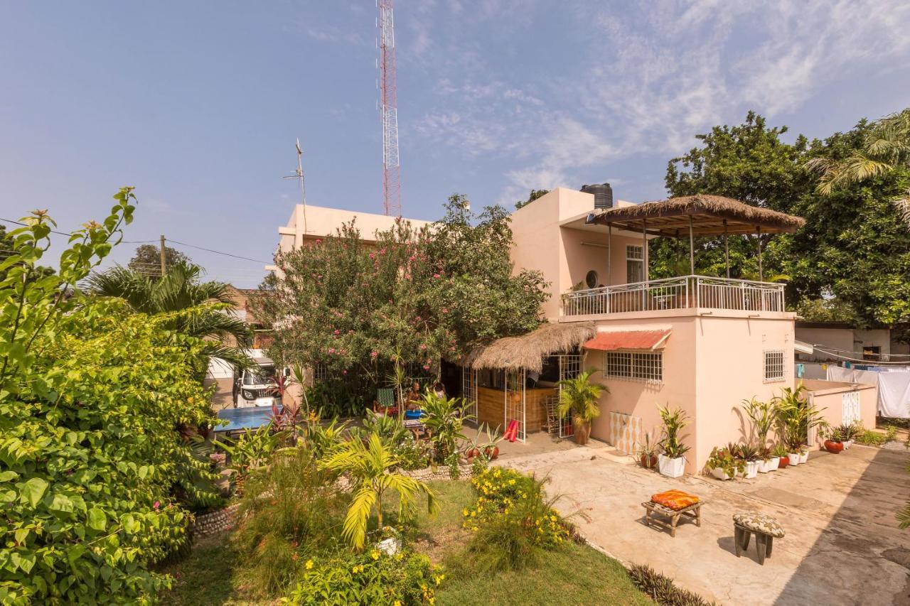 Agoo Hostel (Adults Only) Accra Eksteriør bilde